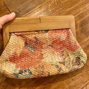 ✨ Stunning Woven Clutch ✨